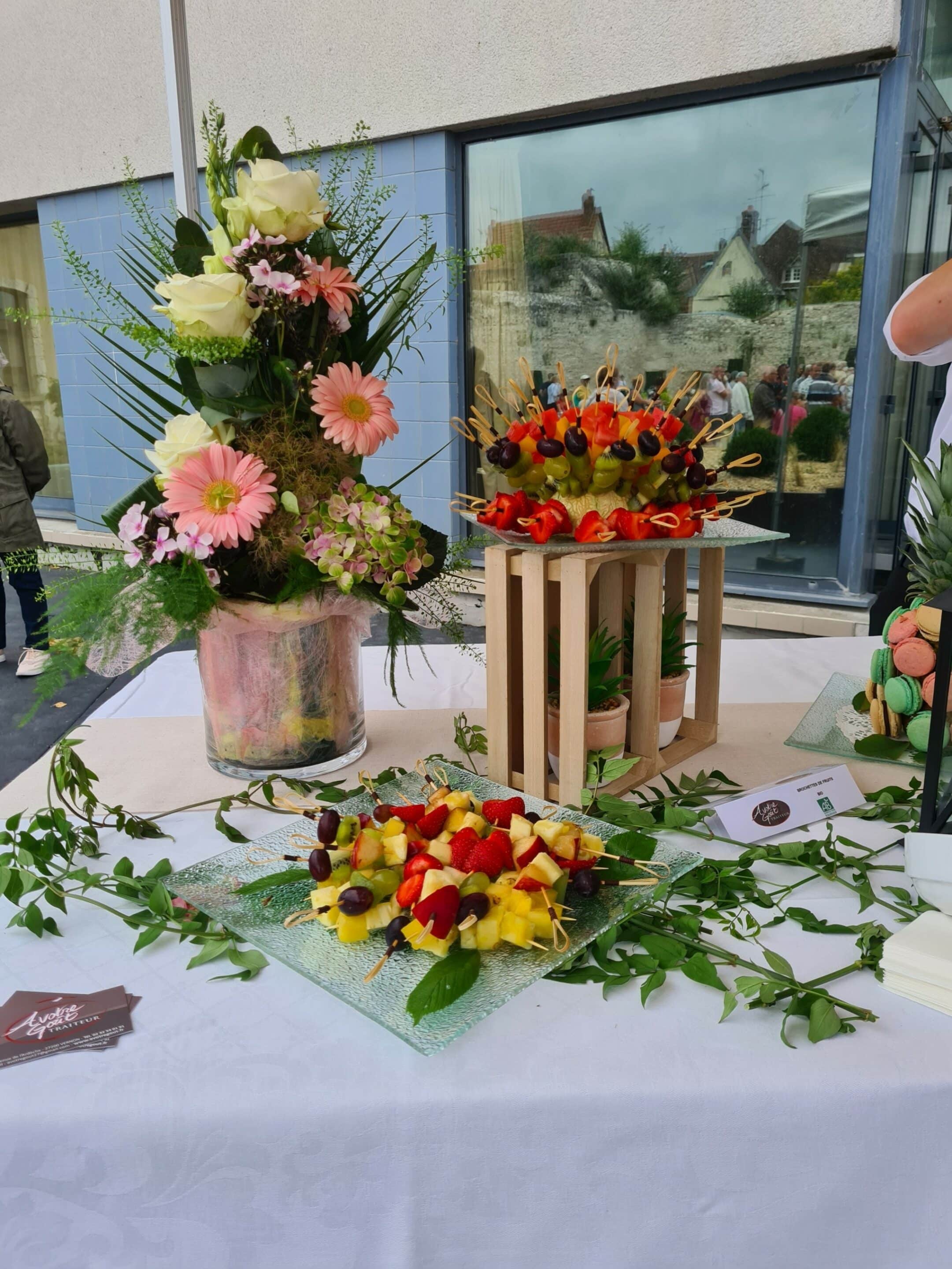 An elegantly presented plate with a selection of delicious dishes prepared by our caterer in Vernon, in partnership with Maison Saint Nicolas.